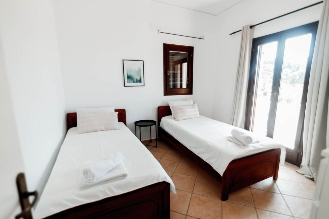 Views Apartments & Suites Parga Luaran gambar